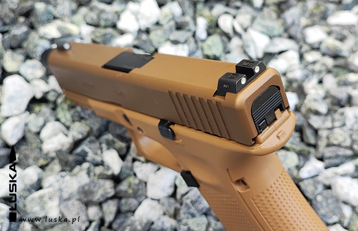 GLOCK 19 X COYOTE MT 13,5x1