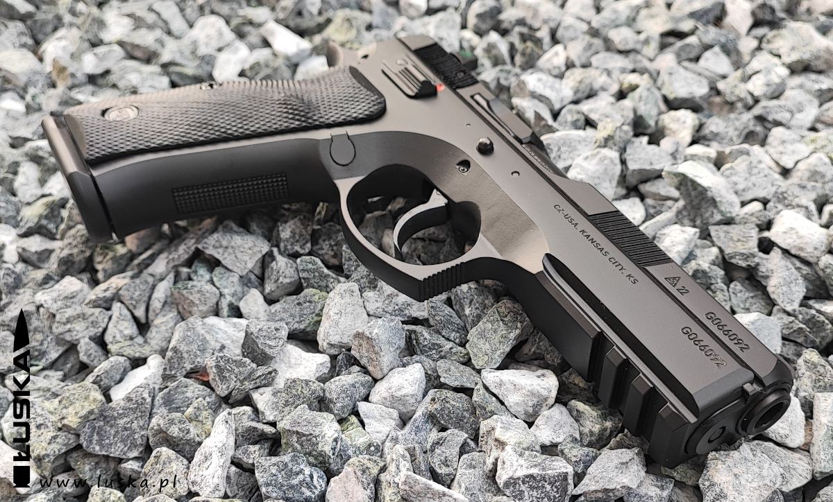 Pistolet CZ75 SP-01