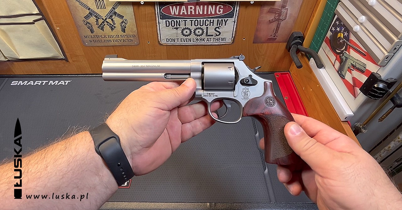 Blog o broni i nie tylko - Custom Gun cz.17 - Rewolwer S&W 686 .357 Magnum