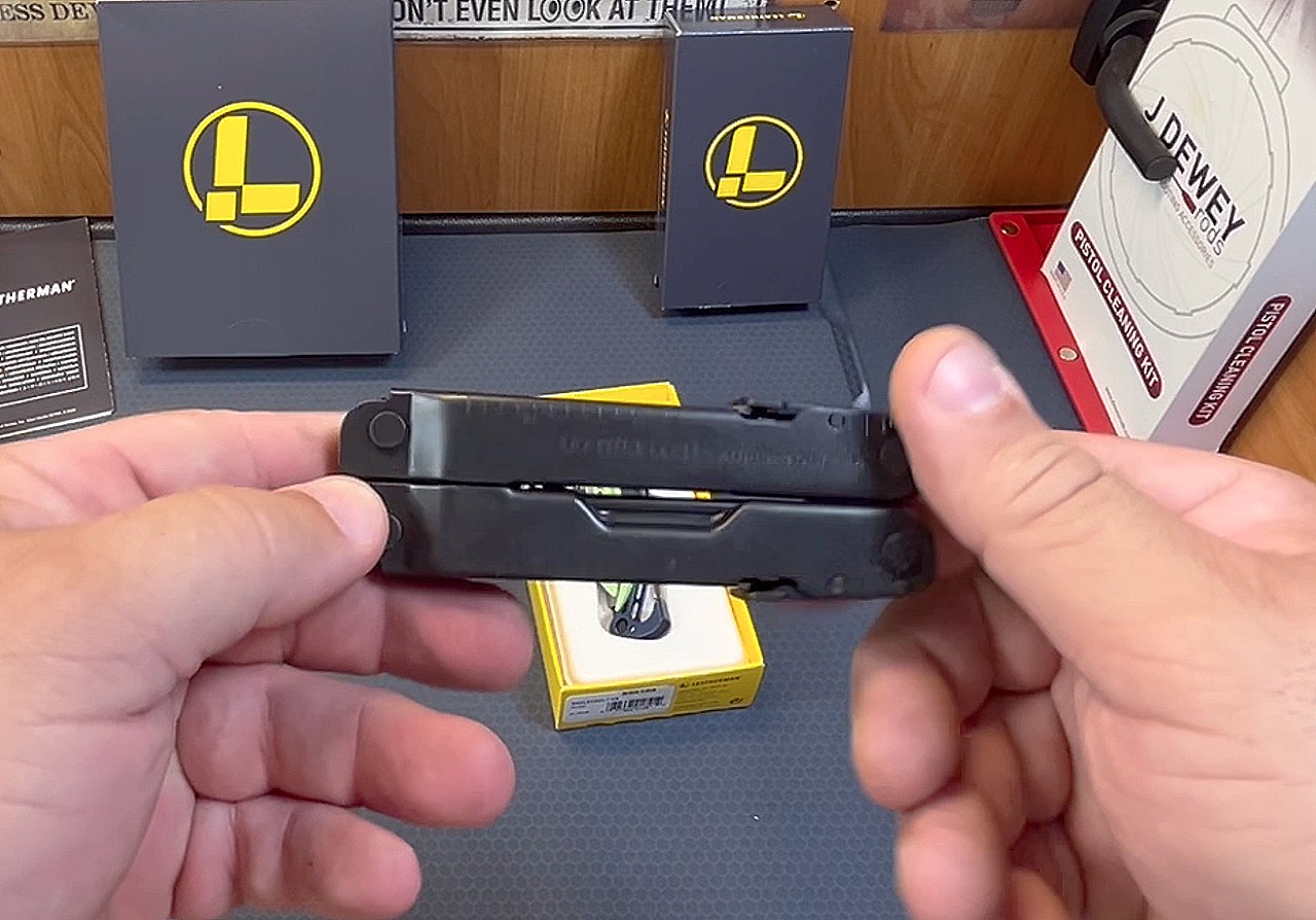Blog o broni palnej i nie tylko - Multitoole Leatherman cz.2 - Skeletool CX i Super Tool 300