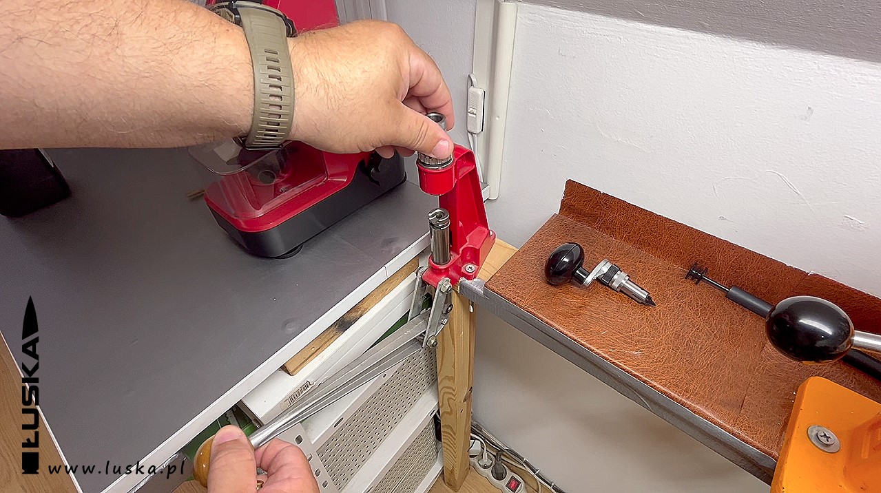 Blog o broni palnej i nie tylko - Narzędzia do skracania łusek Lee Deluxe Quick Trim i Lee Deluxe Power Quick Trim
