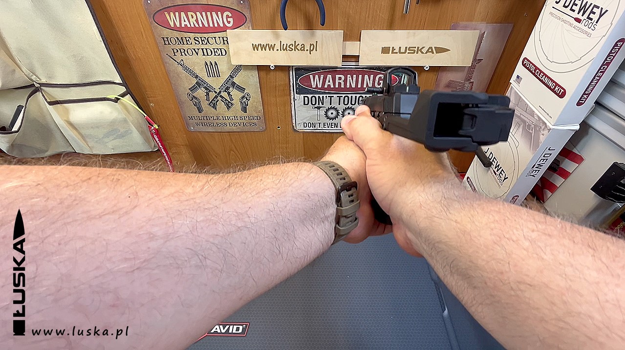 Blog o broni palnej i nie tylko - Custom Gun cz.25 - Hybrydowy Sig Sauer P322 PCX