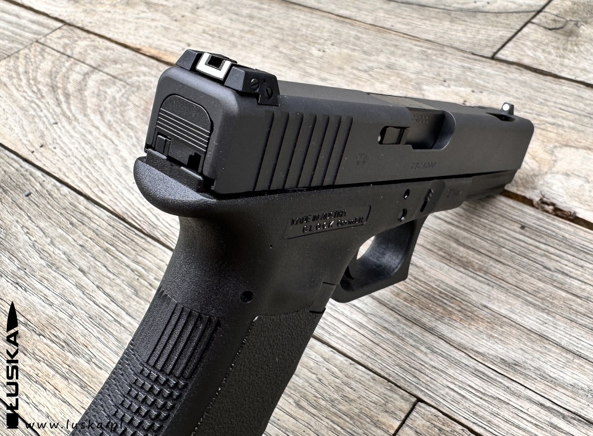 Pistolet GLOCK 17C GEN. 3