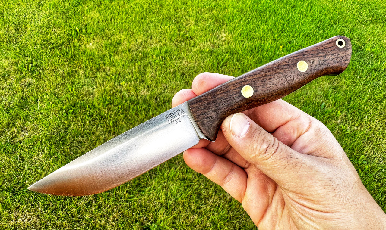 Nóż Bark River - Bravo 1, stal A2, okładziny American Walnut #1, Brass