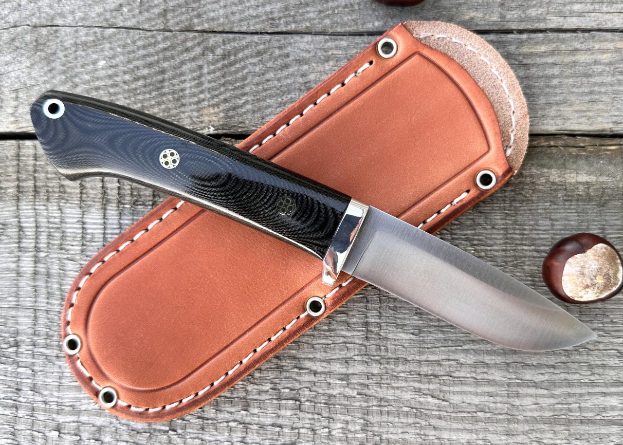 Nóż Bark River - Classic Drop Point Hunter, stal CPM S45VN, okładziny Black Linen Micarta Mosaic Pins