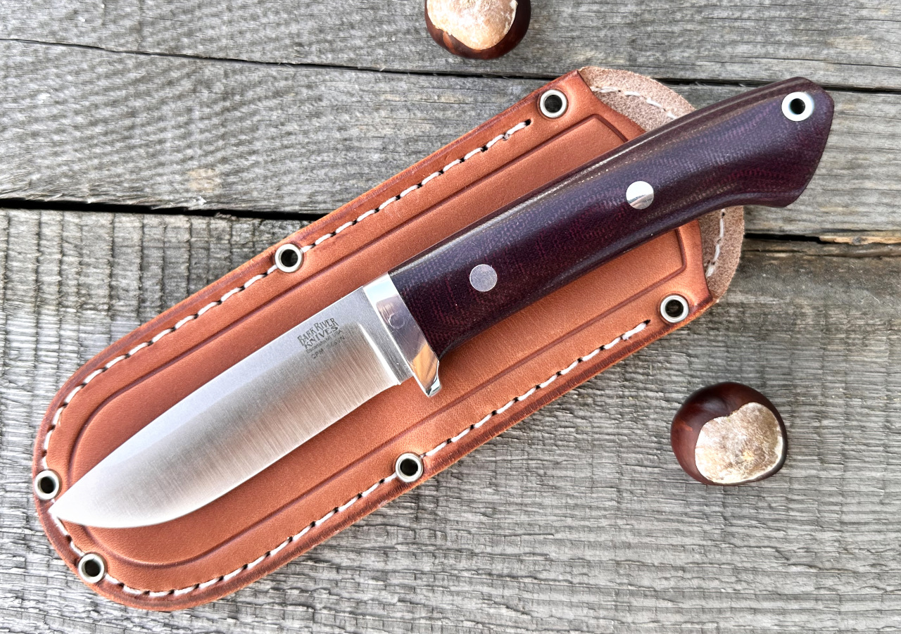 Nóż Bark River - Classic Drop Point Hunter, stal CPM S45VN, okładziny Burgundy Canvas Micarta