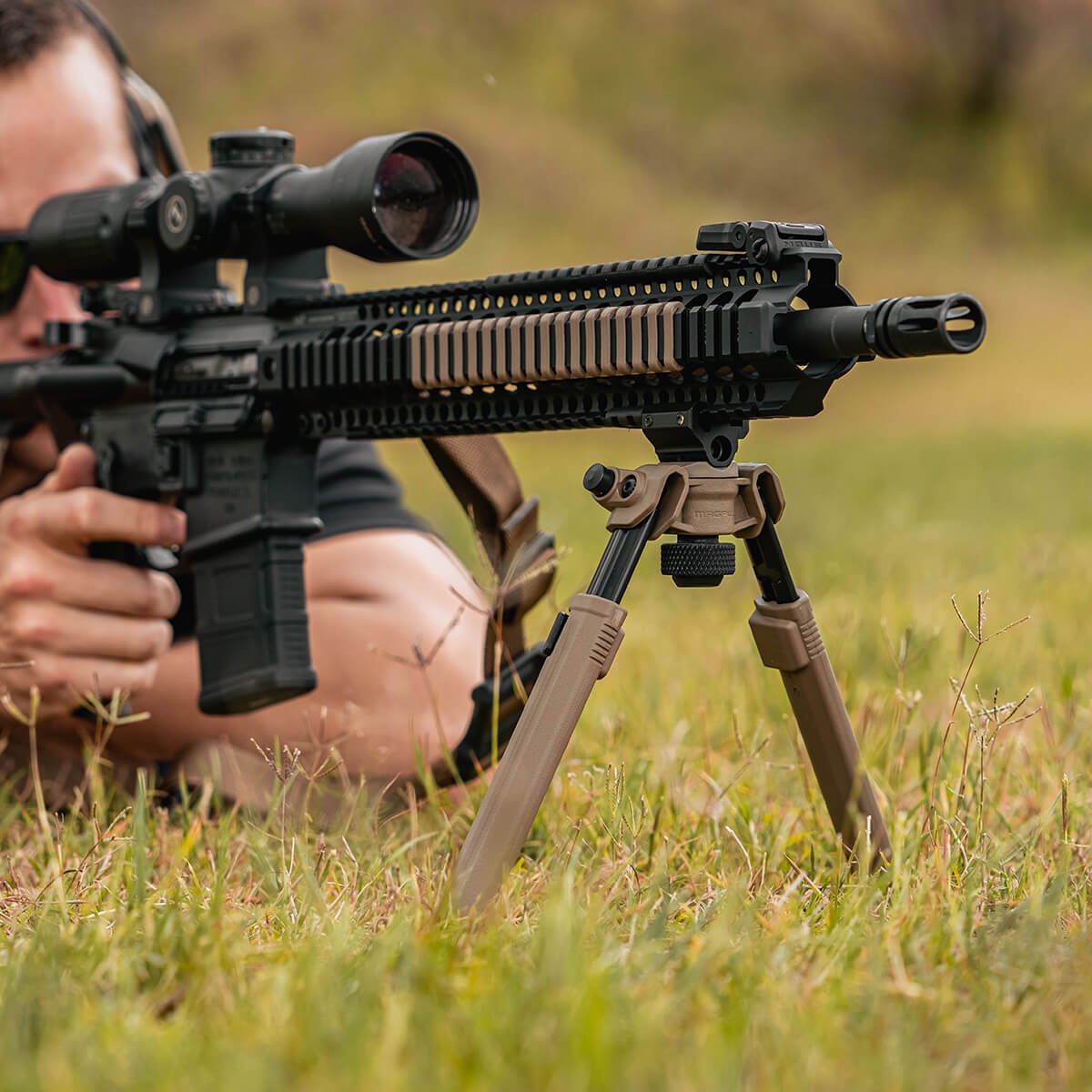 Magpul - bipod na szynę Picatinny FDE