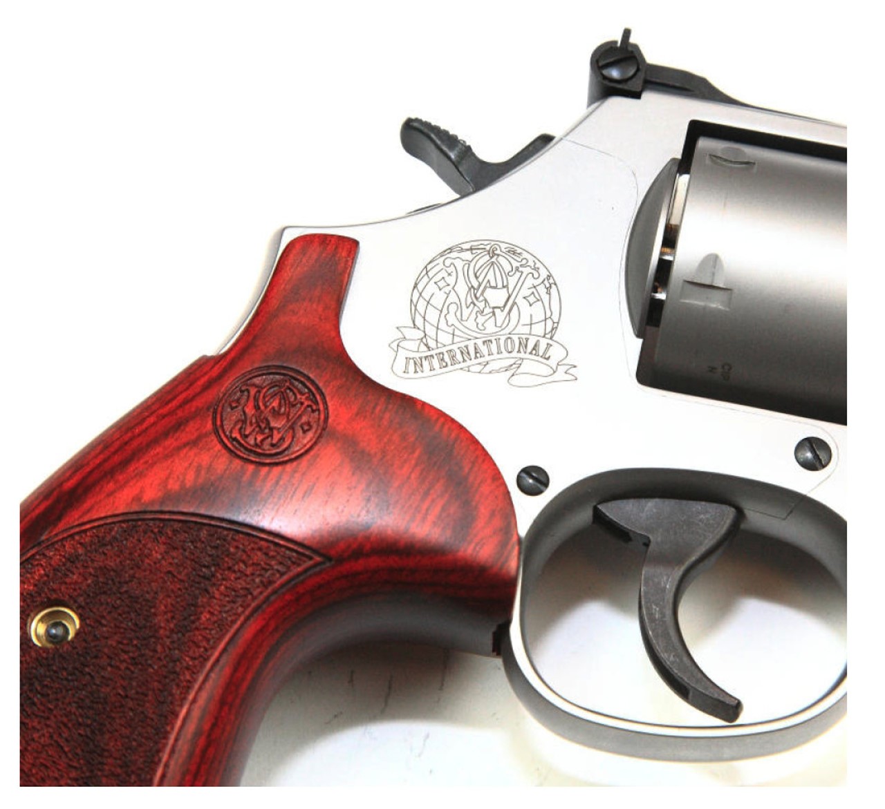 Rewolwer Smith&Wesson 686 International 6 cali .357 Magnum