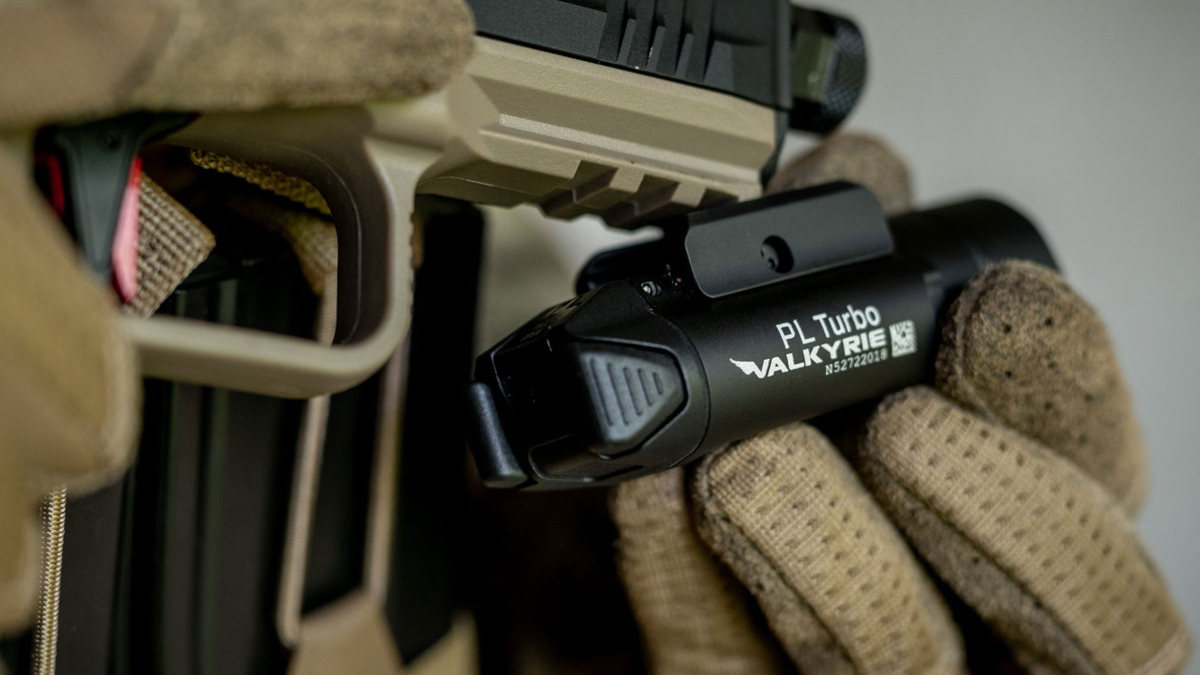 Latarka Olight PL TURBO VALKYRIE Black; do pistoletu; 800 lumenów